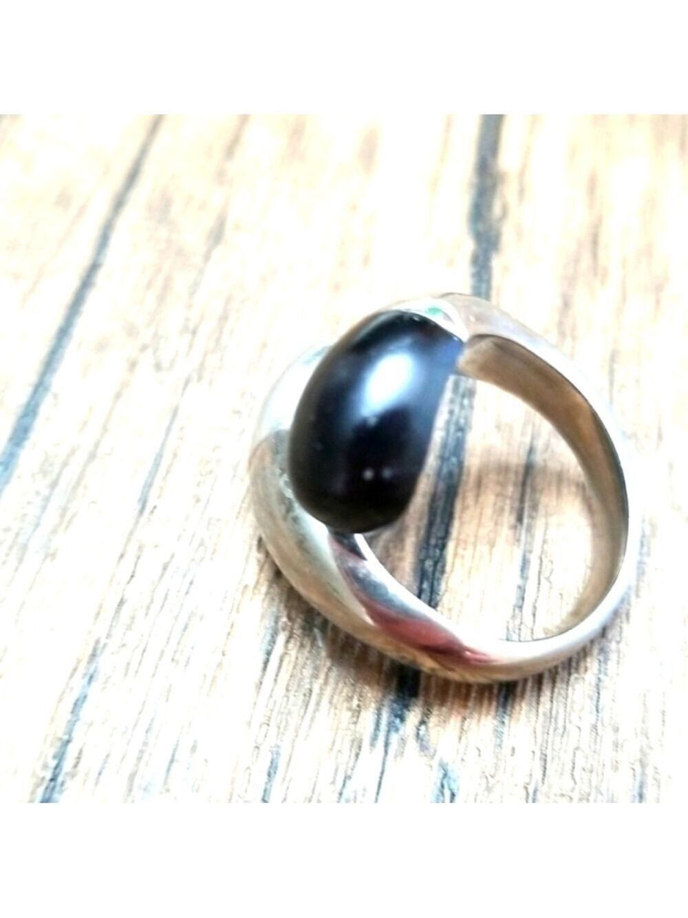Modern two tone ring size 7 - Picture 2 of 3